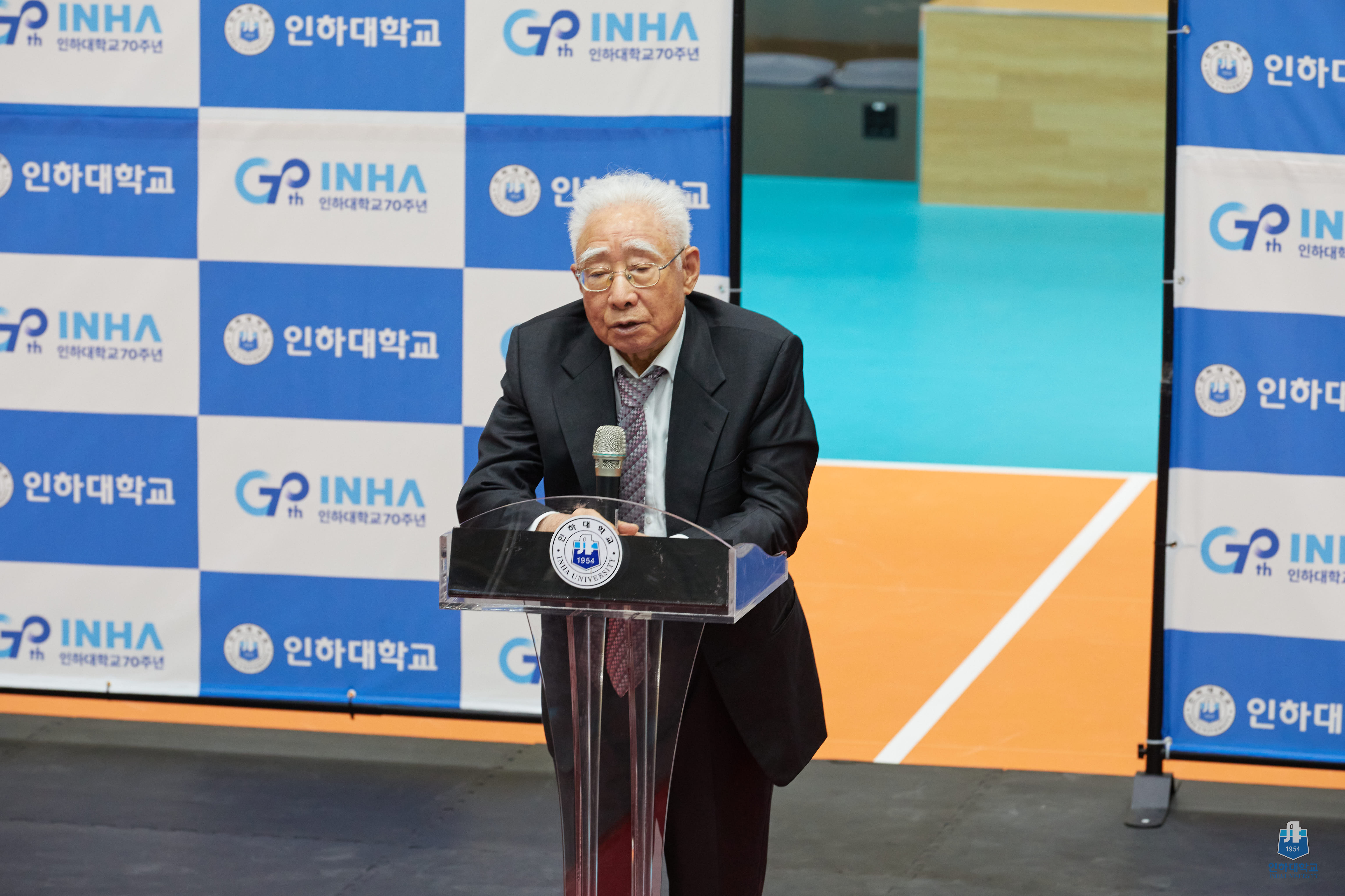 온라인카지노달 26일 현경체육관 준공식이 열려 인하인들이 함께 축하하는 시간을 가졌다.